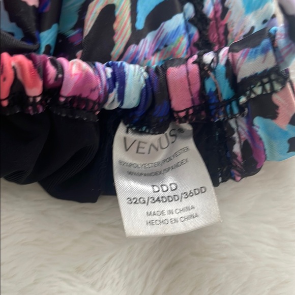 Colorful Abstract Bikini Set - Picture 5 of 6